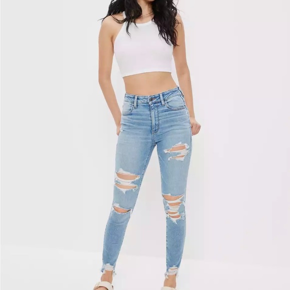 American Eagle Outfitters Denim - American Eagle High Waisted Mom Jeans Size 14 Destroyed Distressed EUC